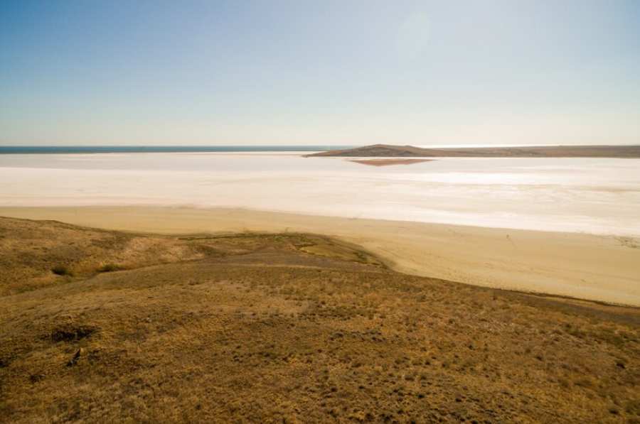 koyashskoe-pink-salt-lake-crimea